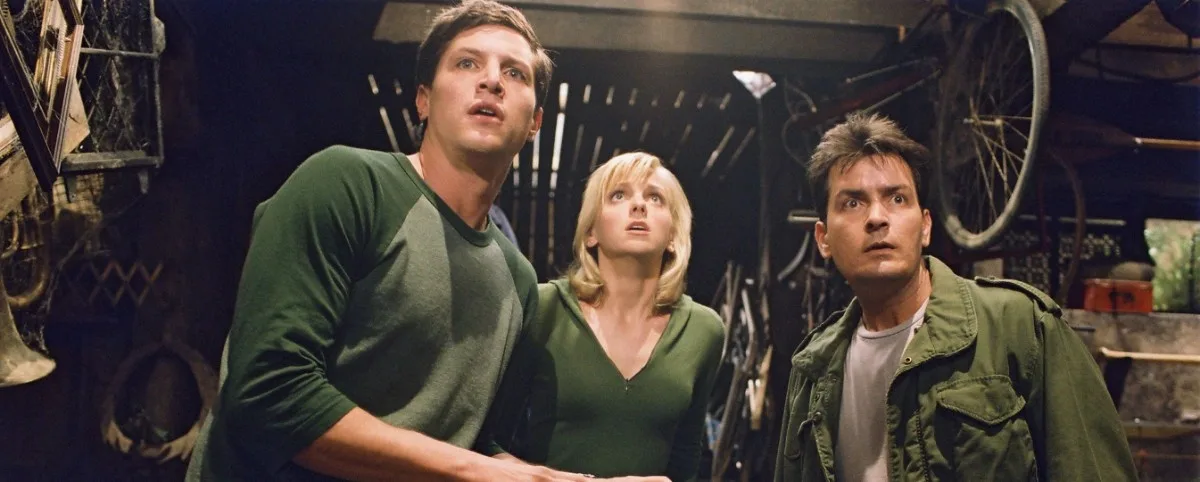 where to watch Scary Movie 3 (2003)